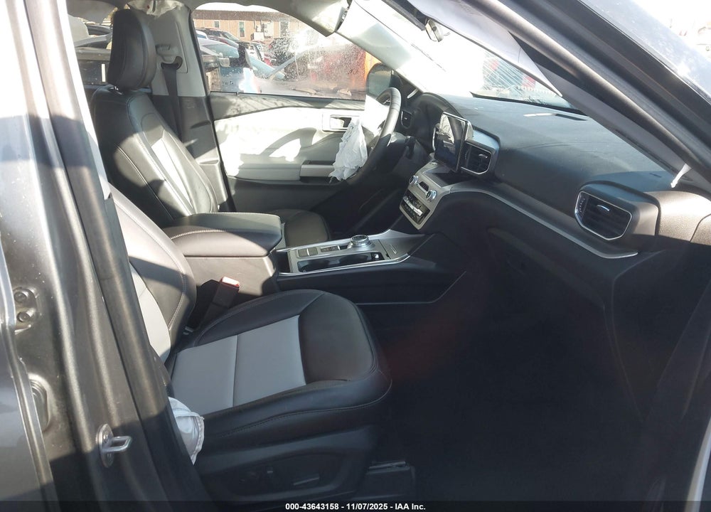 2024 FORD EXPLORER XLT VIN: 1FMSK7DH0RGA11771