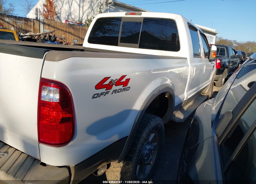 2008 FORD F-350 FX4/HARLEY-DAVIDSON/KING RANCH/LARIAT/XL/XLT VIN: 1FTWW31R98EC56174