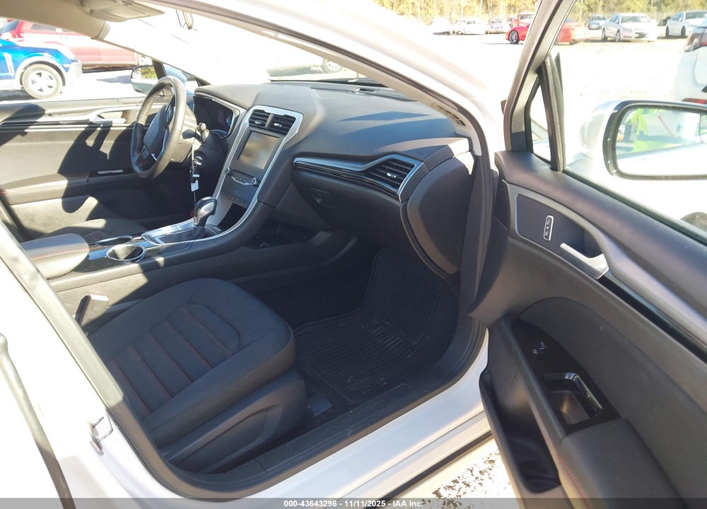 2013 FORD FUSION SE VIN: 3FA6P0HR5DR136225