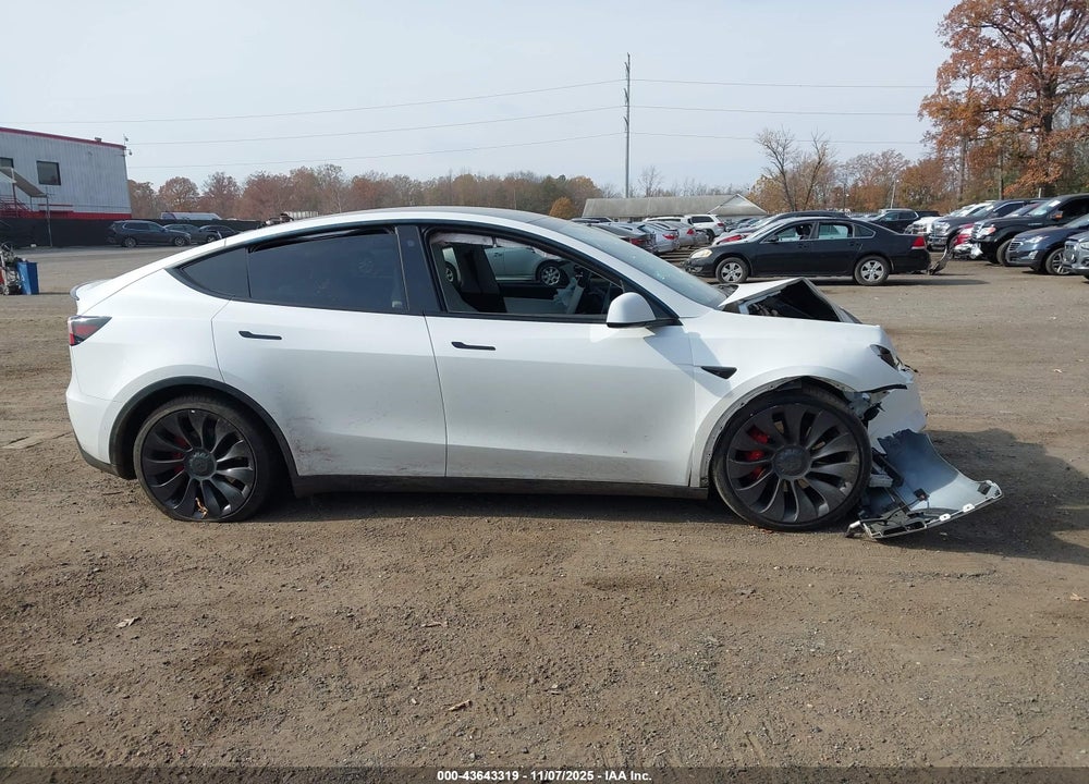 2021 TESLA MODEL Y PERFORMANCE DUAL MOTOR ALL-WHEEL DRIVE VIN: 5YJYGDEF3MF197126