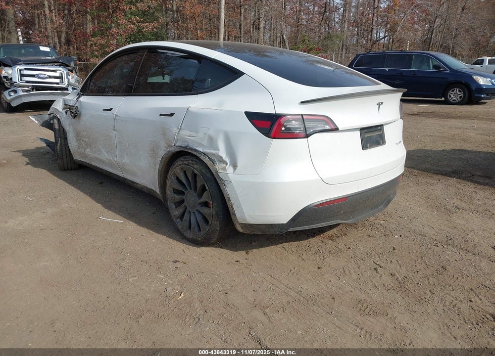 2021 TESLA MODEL Y PERFORMANCE DUAL MOTOR ALL-WHEEL DRIVE VIN: 5YJYGDEF3MF197126