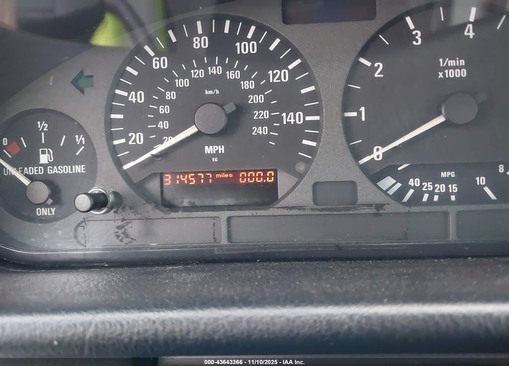 1999 BMW 323IS VIN: WBABF8331XEH64142