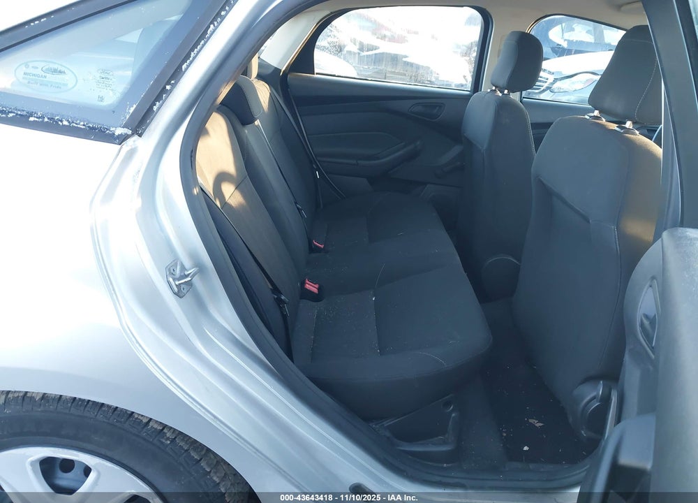 2016 FORD FOCUS VIN: 1FADP3E23GL403767