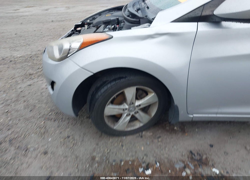 2012 HYUNDAI ELANTRA VIN: 5NPDH4AE8CH112158