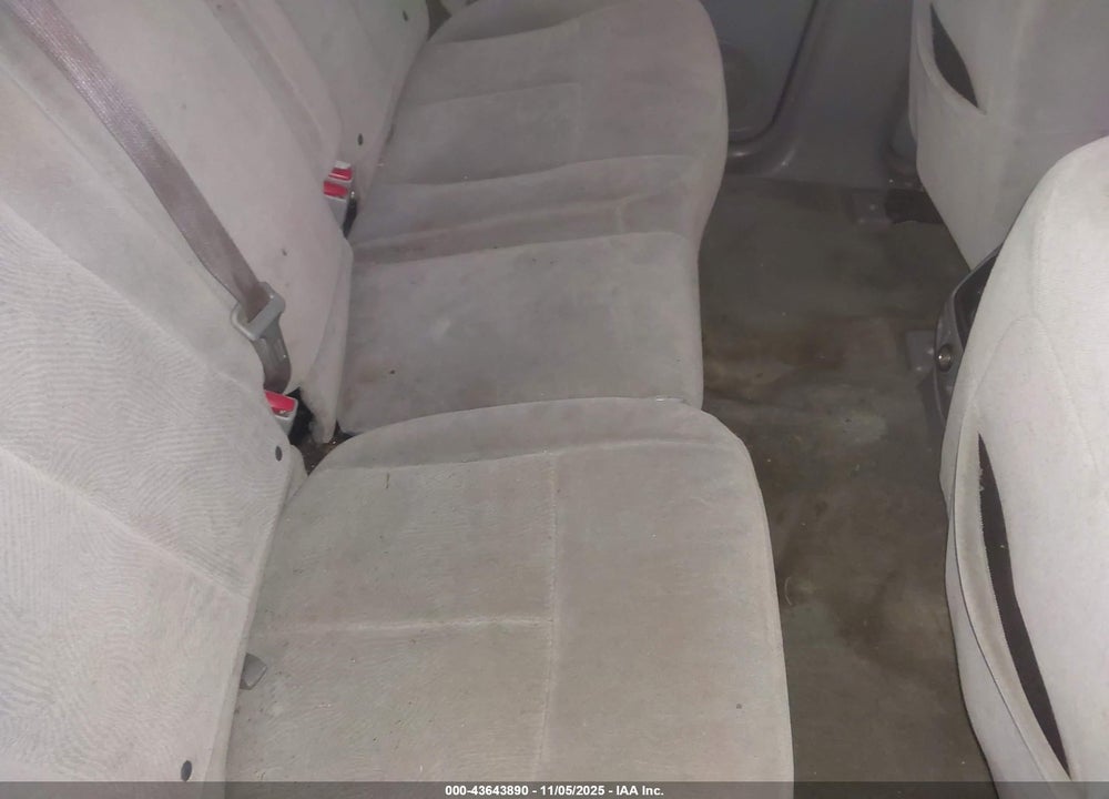 2005 CHEVROLET TRAILBLAZER LS VIN: 1GNDS13S952310553