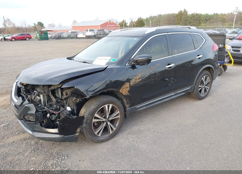 2017 NISSAN ROGUE VIN: JN8AT2MV1HW281705