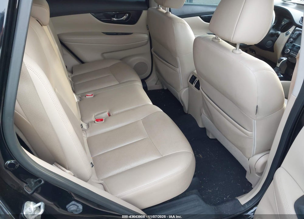 2017 NISSAN ROGUE VIN: JN8AT2MV1HW281705