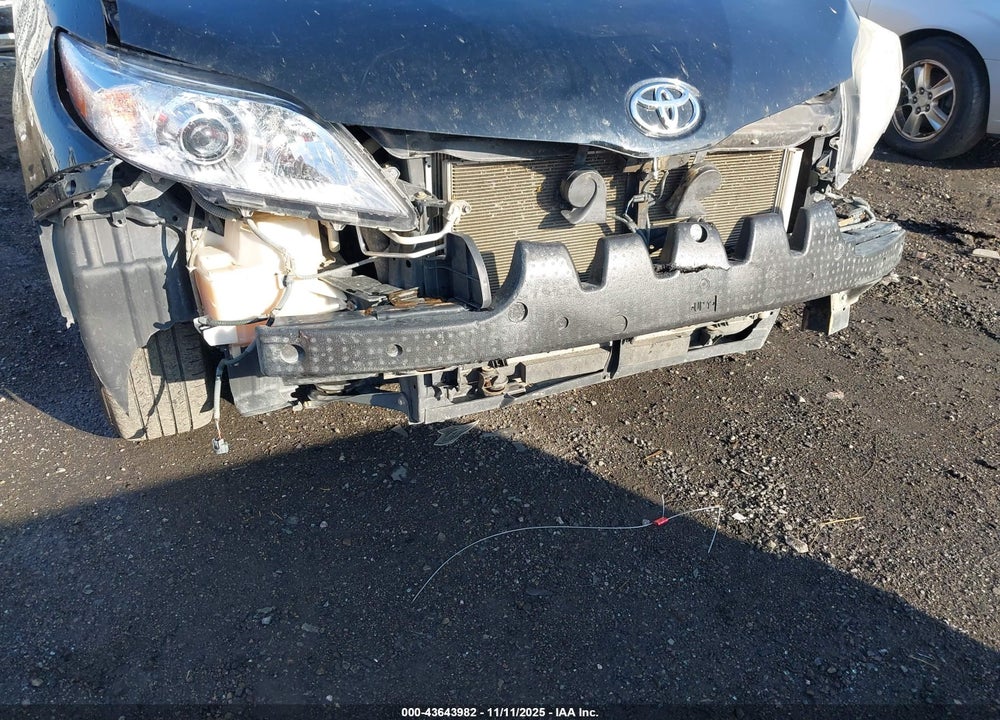 2015 TOYOTA SIENNA XLE LIMITED VIN: 5TDYK3DC3FS660414