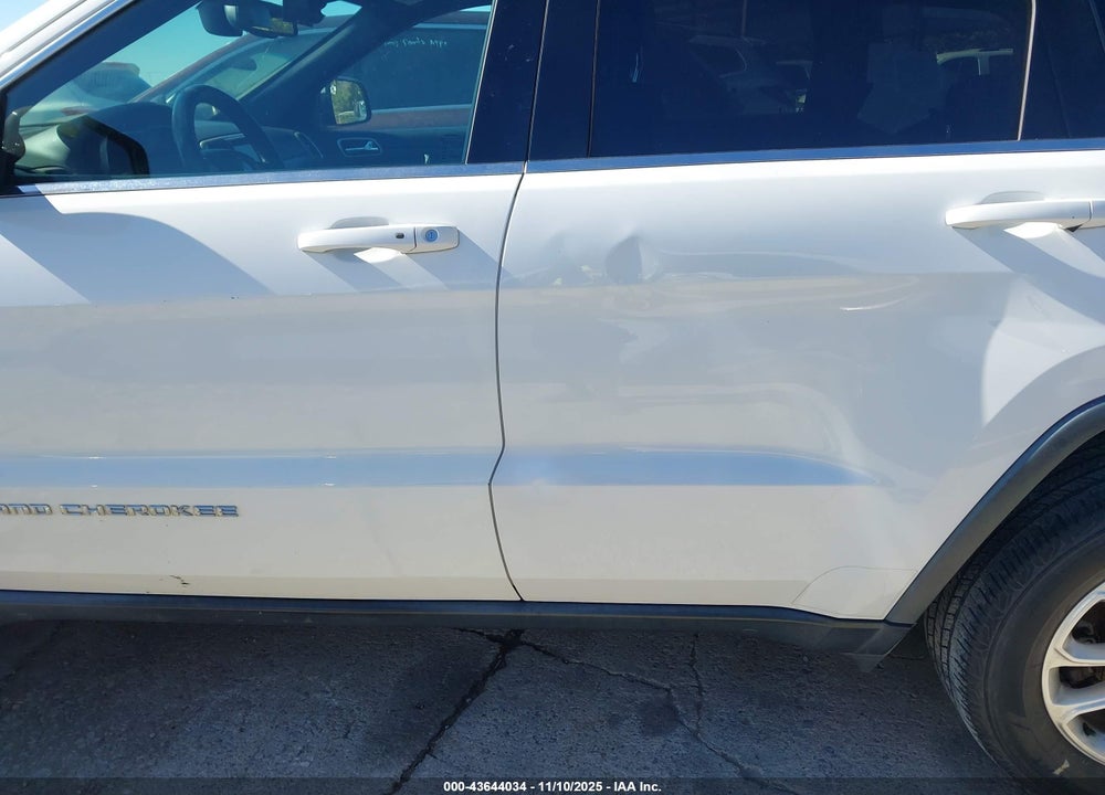 2016 JEEP GRAND CHEROKEE LAREDO VIN: 1C4RJFAG0GC454664