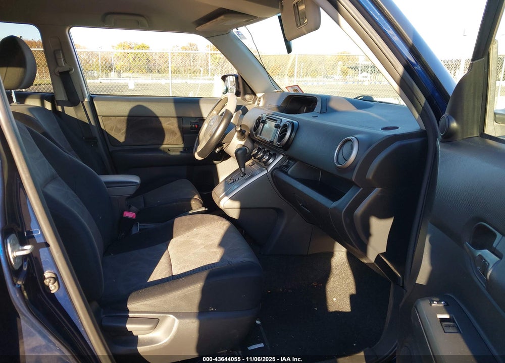 2013 SCION XB VIN: JTLZE4FE3DJ039737