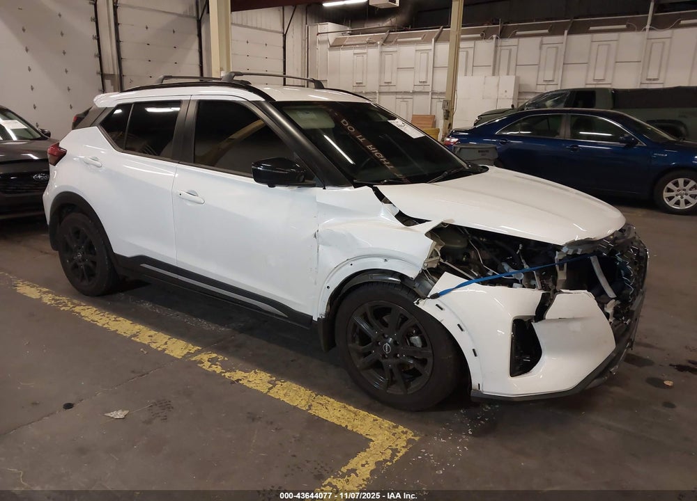 2023 NISSAN KICKS SR XTRONIC CVT VIN: 3N1CP5DV2PL479615