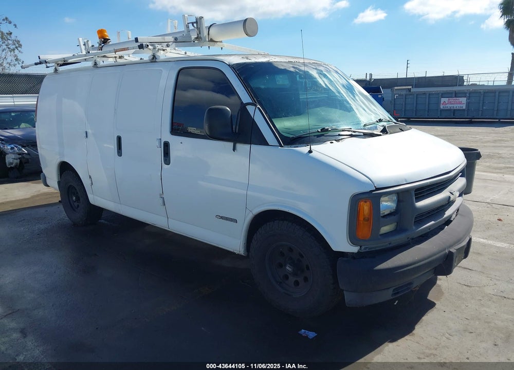 2002 CHEVROLET EXPRESS VIN: 1GCFG15W221134059