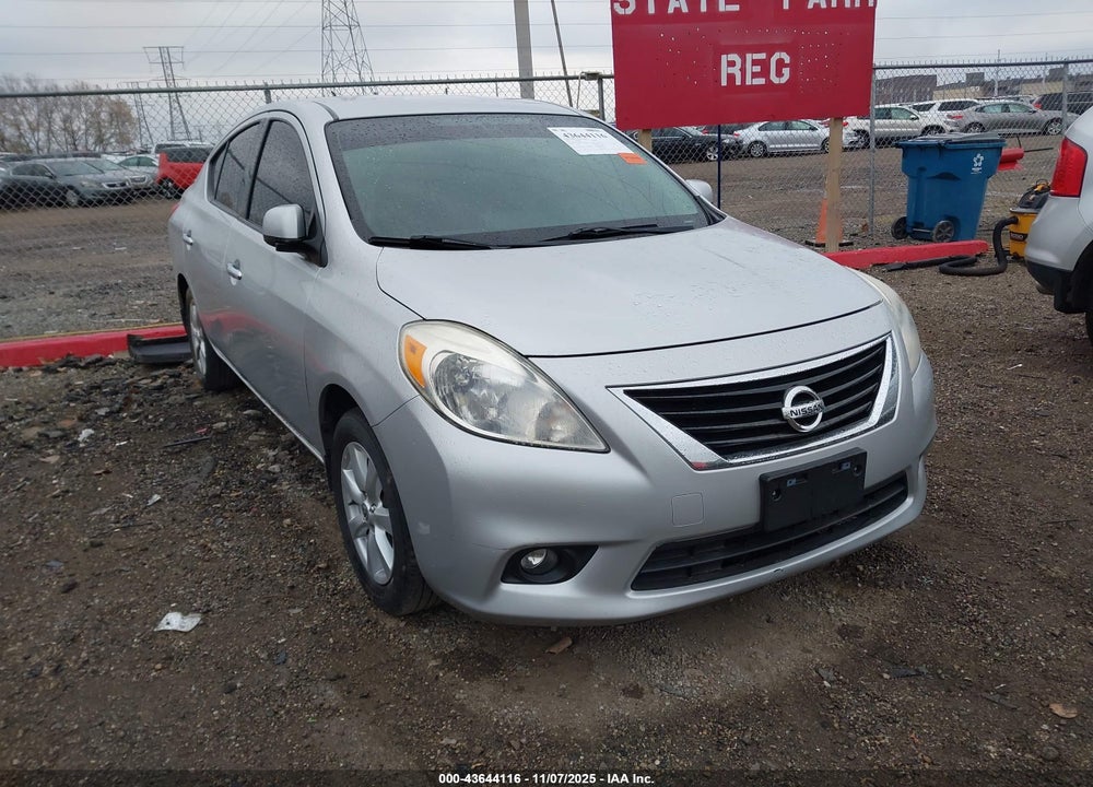 2014 NISSAN VERSA 1.6 SV VIN: 3N1CN7AP1EL827392