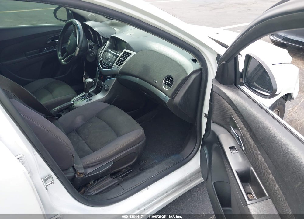 2014 CHEVROLET CRUZE 1LT AUTO VIN: 1G1PC5SB7E7166623