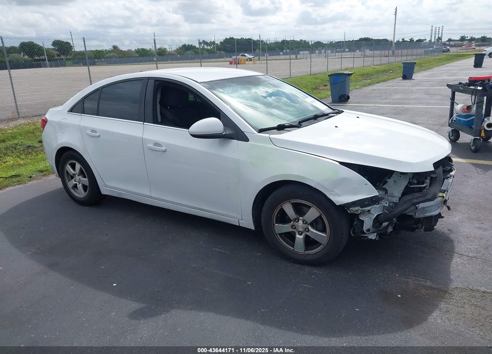 2014 CHEVROLET CRUZE 1LT AUTO VIN: 1G1PC5SB7E7166623