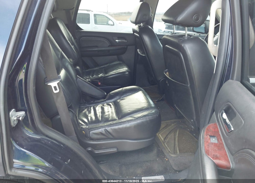 2007 CADILLAC ESCALADE STANDARD VIN: 1GYFK63887R228689