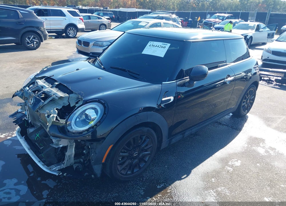 2020 MINI HARDTOP COOPER VIN: WMWXR3C0XL2L57628