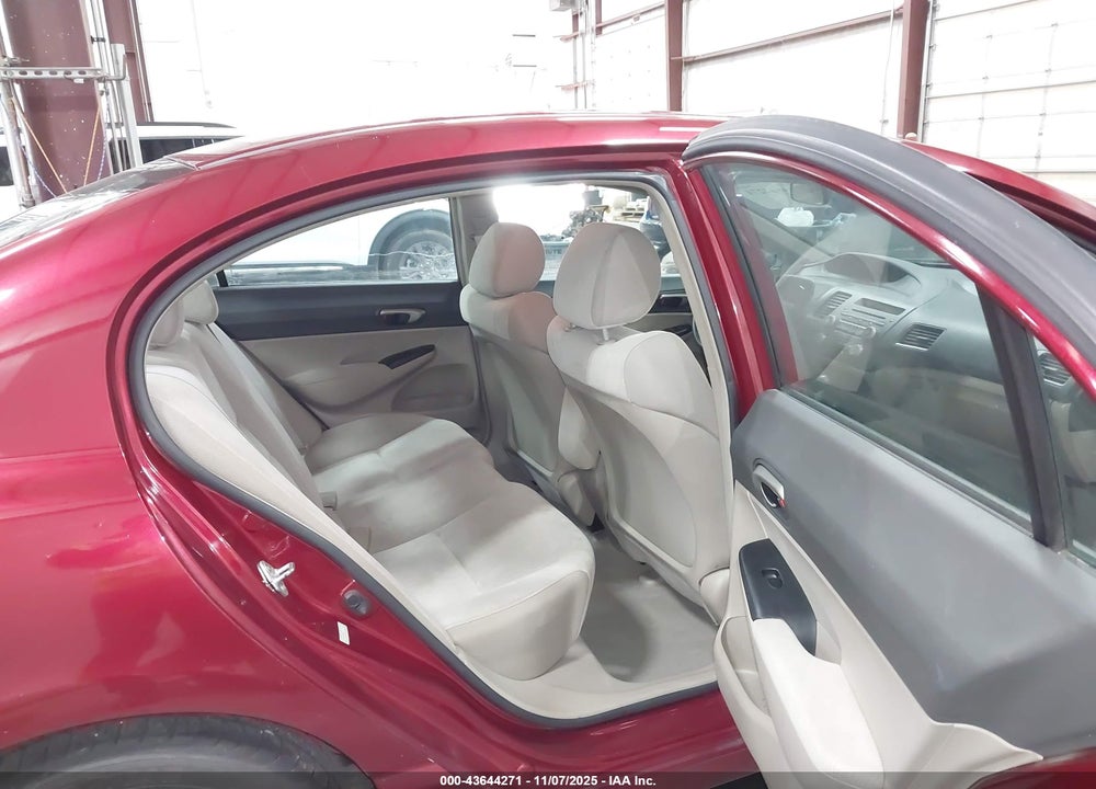 2010 HONDA CIVIC LX VIN: 2HGFA1F51AH572841