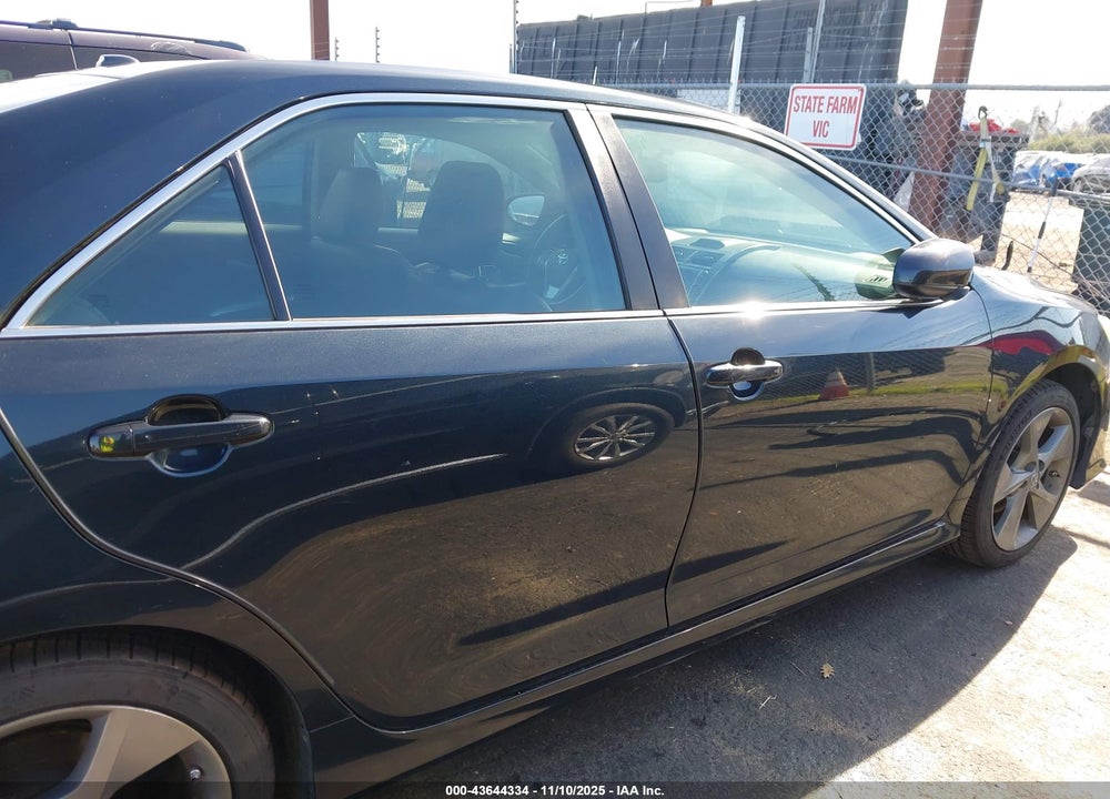 2014 TOYOTA CAMRY SE V6 VIN: 4T1BK1FK4EU552260