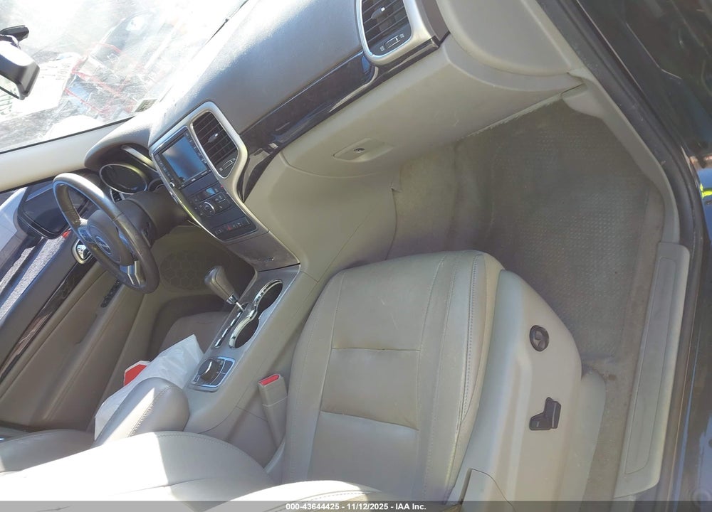 2012 JEEP GRAND CHEROKEE LAREDO VIN: 1C4RJFAT6CC354074