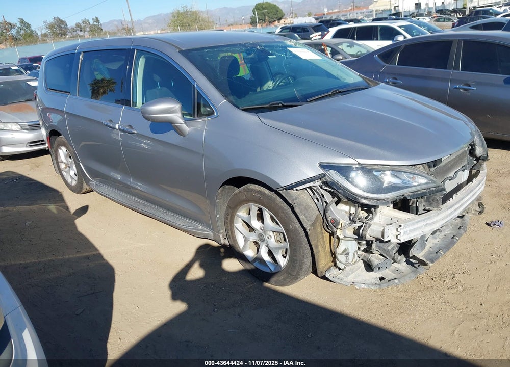2018 CHRYSLER PACIFICA TOURING PLUS VIN: 2C4RC1FG3JR101632
