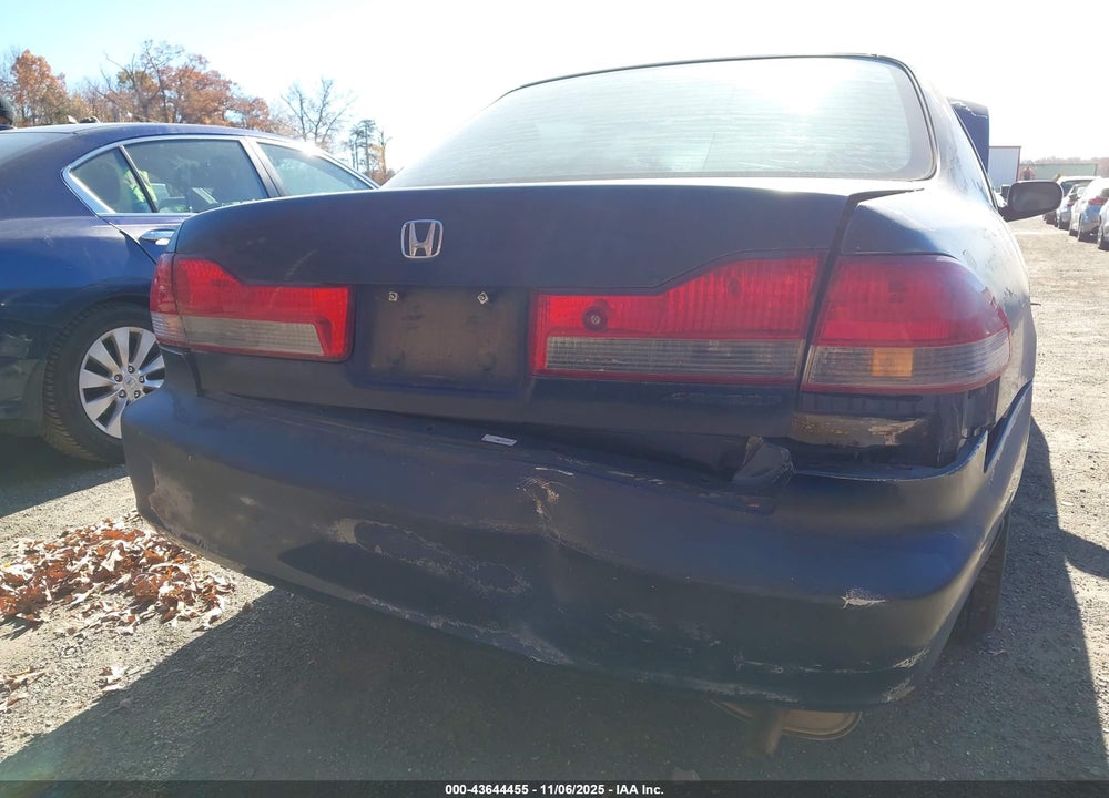2002 HONDA ACCORD 2.3 VP VIN: 1HGCF86602A031916