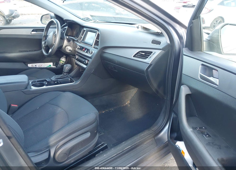 2019 HYUNDAI SONATA SE VIN: 5NPE24AF5KH739185