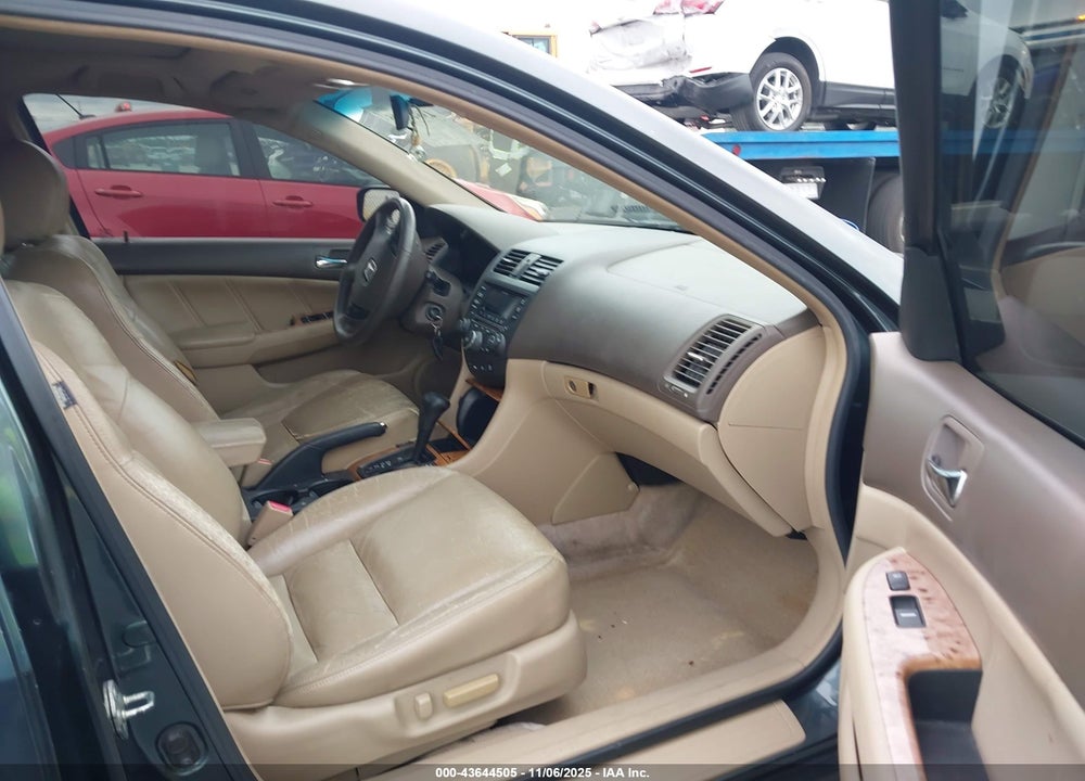 2005 HONDA ACCORD 3.0 EX VIN: 1HGCM665X5A006897