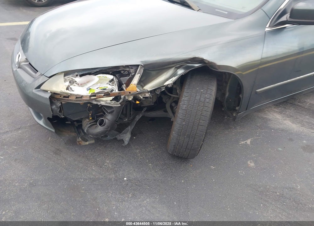 2005 HONDA ACCORD 3.0 EX VIN: 1HGCM665X5A006897