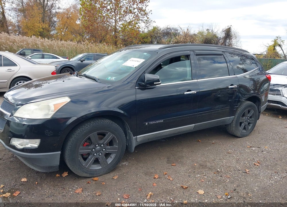 2009 CHEVROLET TRAVERSE LT VIN: 1GNEV23D49S149036