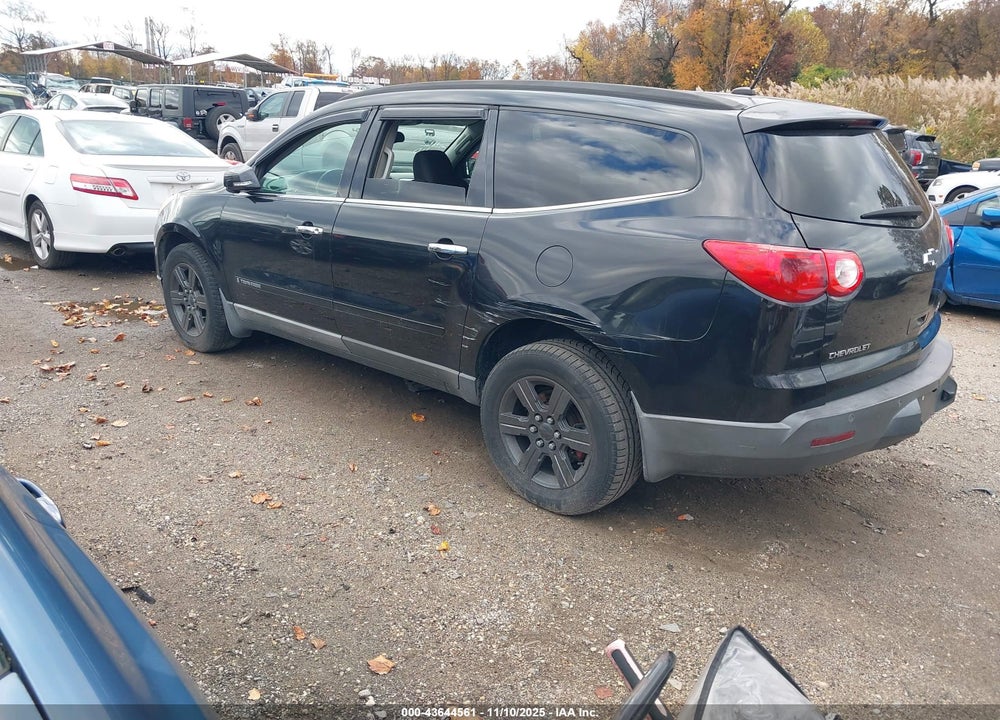 2009 CHEVROLET TRAVERSE LT VIN: 1GNEV23D49S149036