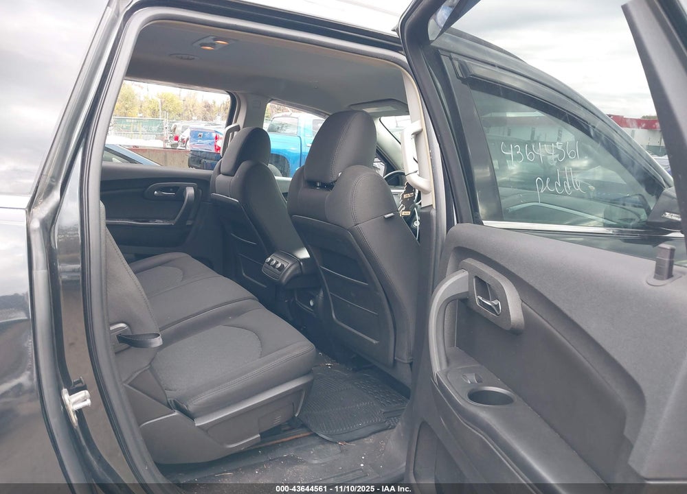 2009 CHEVROLET TRAVERSE LT VIN: 1GNEV23D49S149036