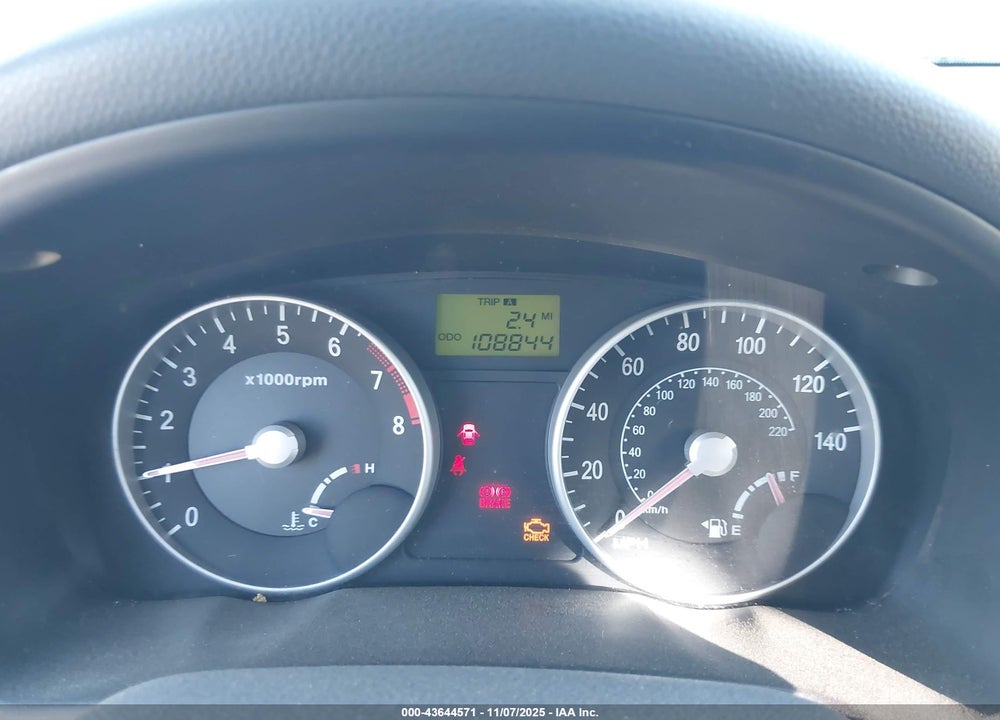2006 HYUNDAI ACCENT GLS VIN: KMHCN46C86U036331