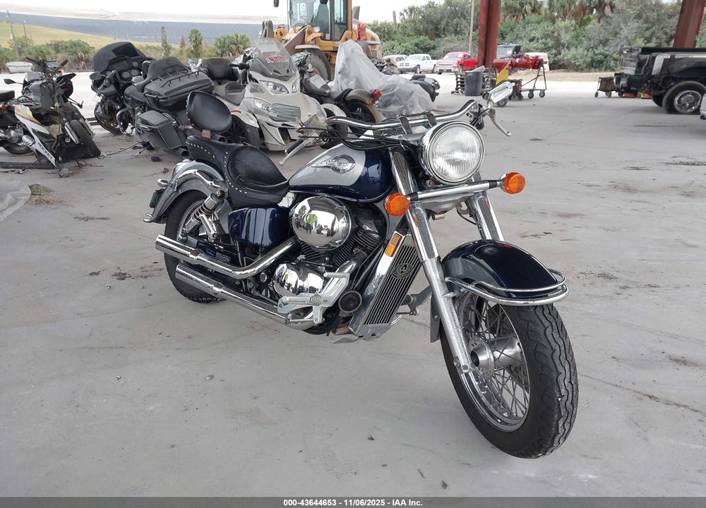 2001 HONDA VT750 CD2 VIN: JH2RC44691M452082