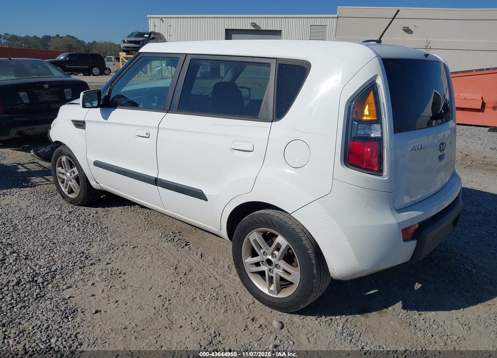 2010 KIA SOUL VIN: KNDJT2A23A7701874