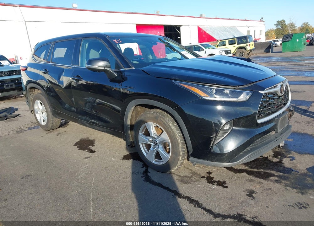 2021 TOYOTA HIGHLANDER LE VIN: 5TDBZRBH6MS549579