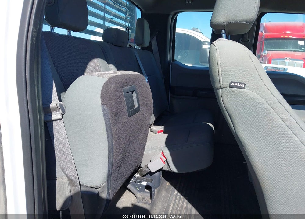 2017 FORD F 350 VIN: 1FT7X3B60HEB92581
