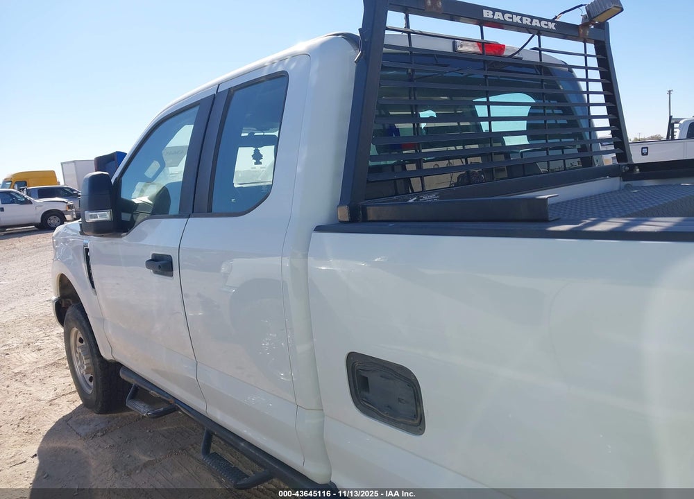 2017 FORD F 350 VIN: 1FT7X3B60HEB92581