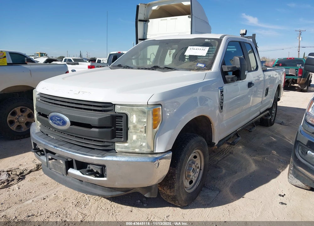 2017 FORD F 350 VIN: 1FT7X3B60HEB92581