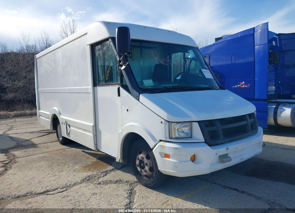 2013 ISUZU COMMERCIAL VAN VIN: JALB4T172D7W01304