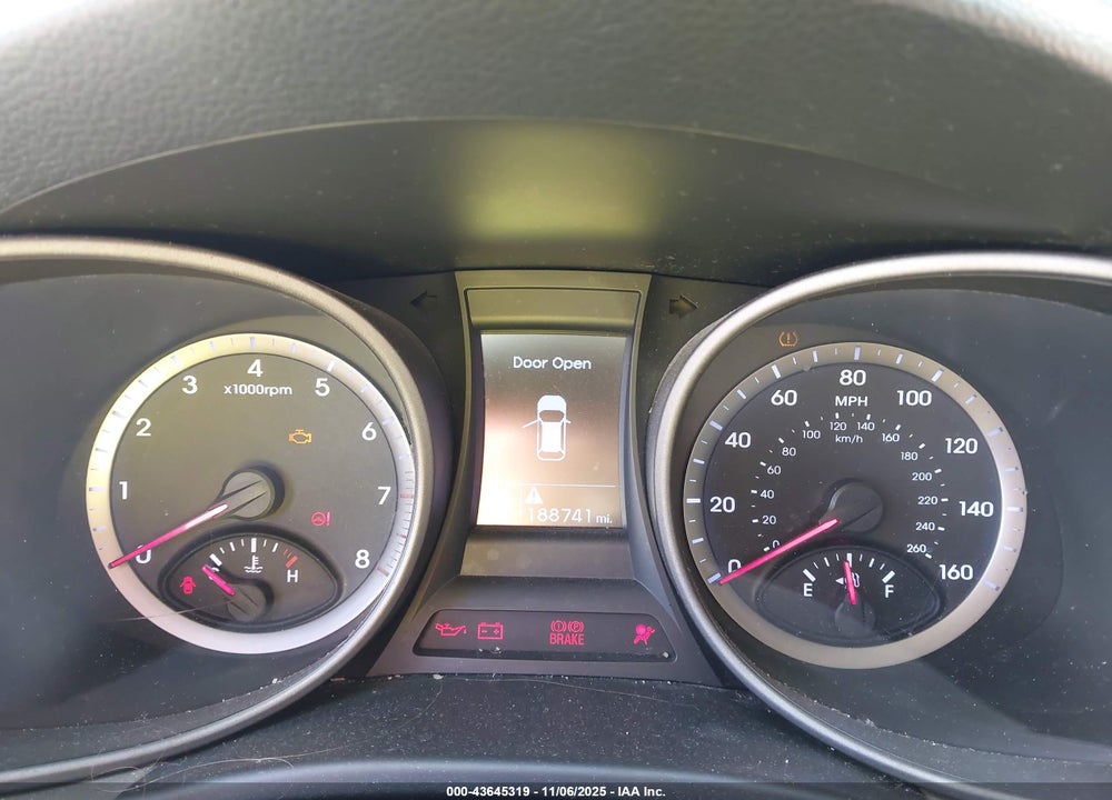 2015 HYUNDAI SANTA FE SPORT 2.4L VIN: 5XYZT3LB5FG247773