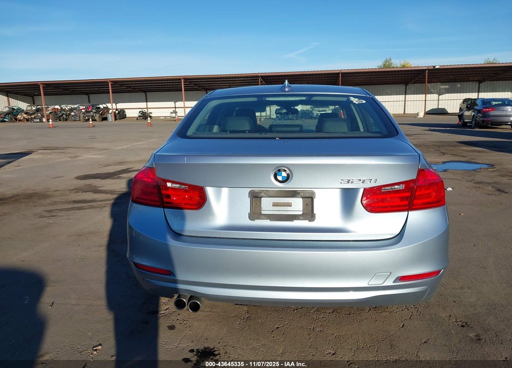 2013 BMW 328I VIN: WBA3A5G51DNP27095