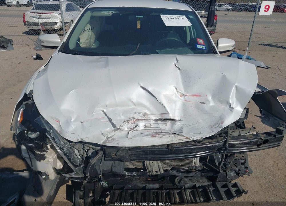 2018 NISSAN SENTRA SR VIN: 3N1AB7AP8JY217261