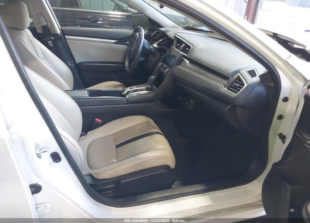 2017 HONDA CIVIC EX-L VIN: 19XFC1F70HE028914