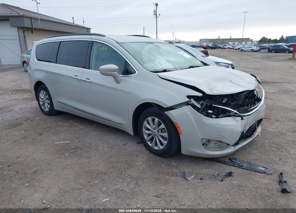 2017 CHRYSLER PACIFICA TOURING-L VIN: 2C4RC1BG5HR621802