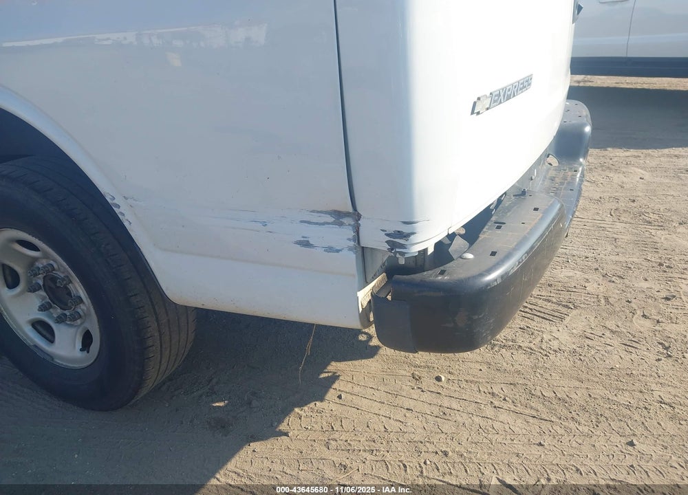 2018 CHEVROLET EXPRESS 2500 WORK VAN VIN: 1GCWGBFG4J1343766