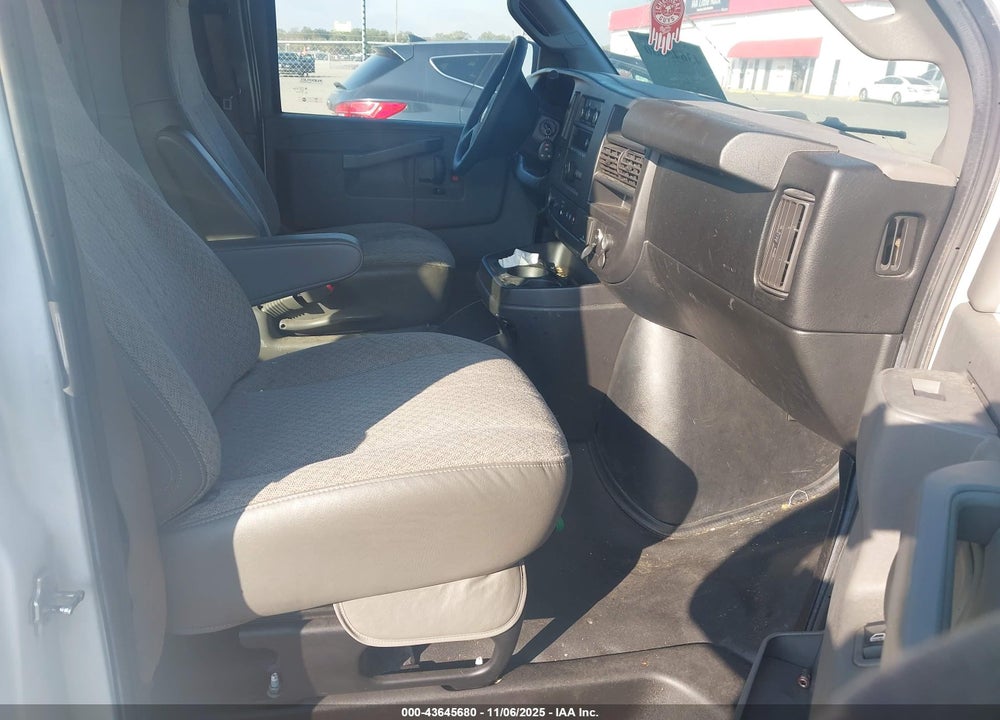 2018 CHEVROLET EXPRESS 2500 WORK VAN VIN: 1GCWGBFG4J1343766
