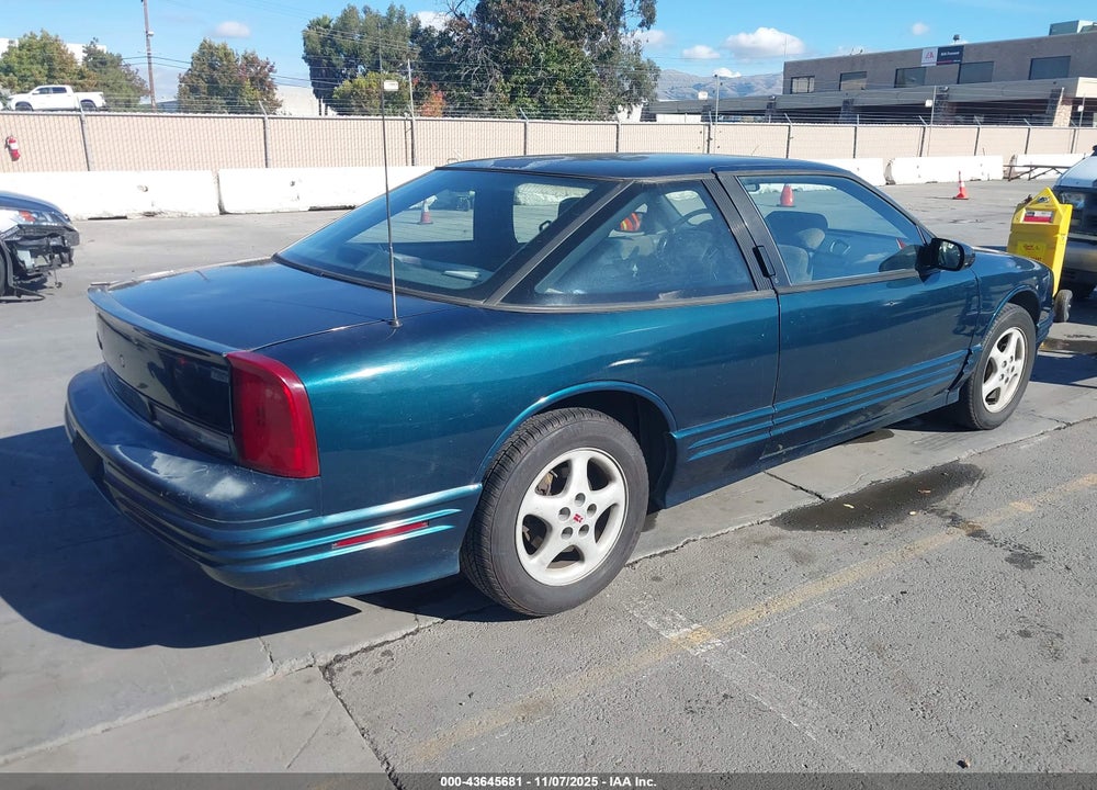 1997 OLDSMOBILE CUTLASS SUPREME SERIES I VIN: 1G3WH12M8VF328196