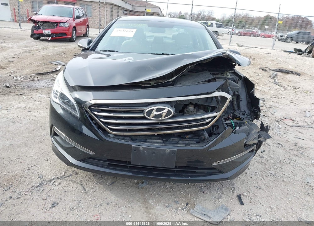 2015 HYUNDAI SONATA VIN: 5NPE24AA1FH159541