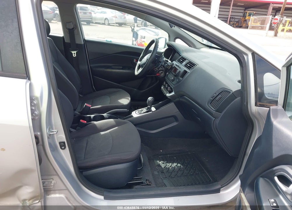 2015 KIA RIO LX VIN: KNADM5A37F6517102